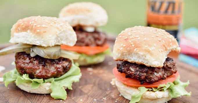 Pulled Pork Sliders – Sizzle Sauce